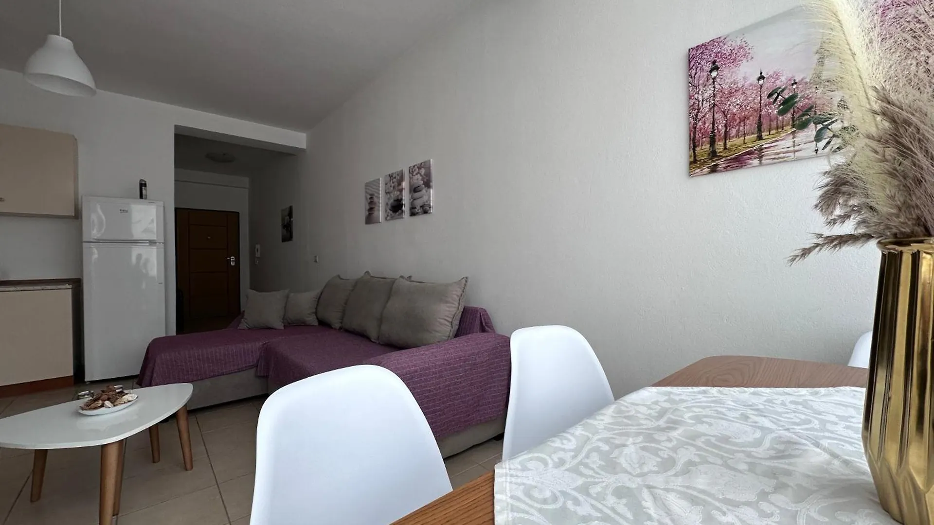 Vespa Apartment סרנדה